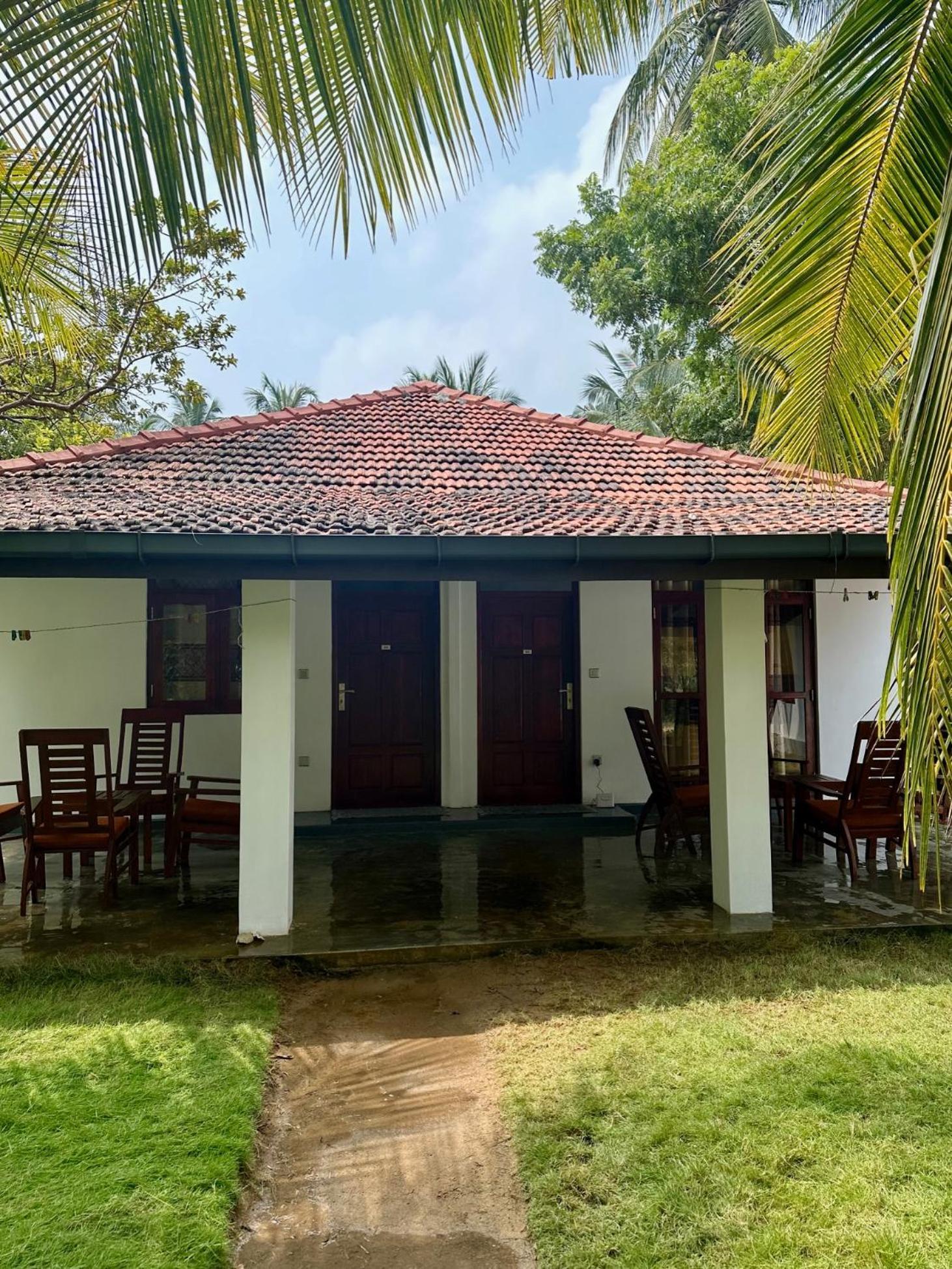 108 Palms Beach Resort Trincomalee Exterior photo